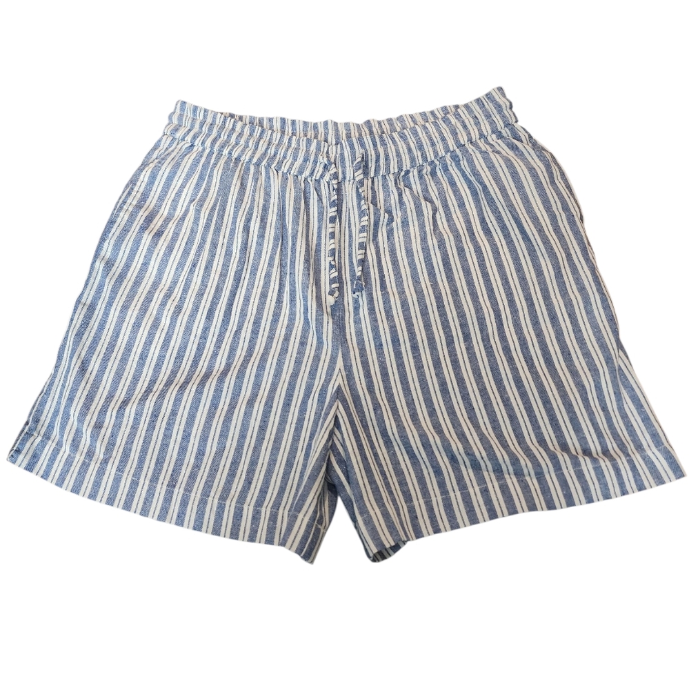DEJa Bleu Women's Blue and White Striped Shorts